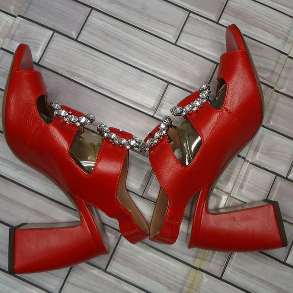 SIZE 37. L'Autrechose Chose crystal buckle leather sandals. - Picture 6 of 16